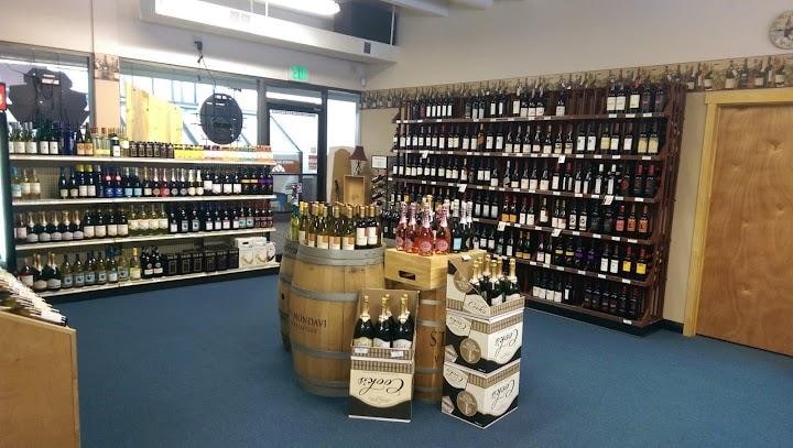 Snowbridge Square Liquor